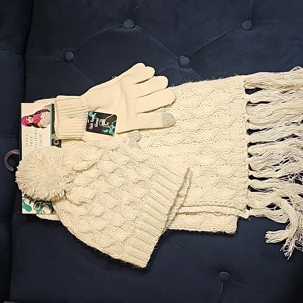 3 piece hat, scarf, gloves